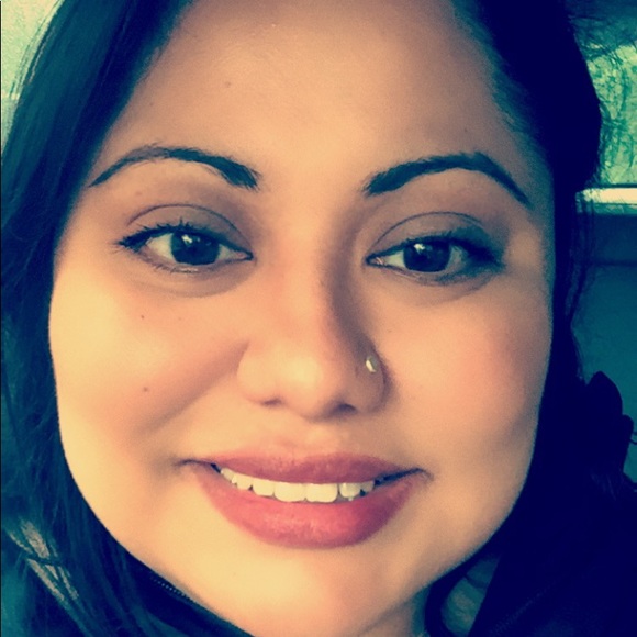 Meet your Posher, Veronica - Picture 1 of 1